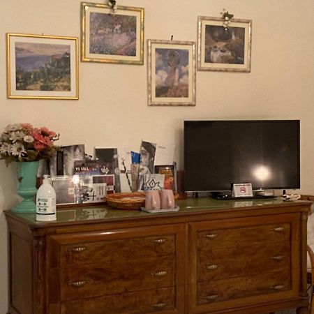 B&B Paradiso San Vincenzo 몰페타 외부 사진