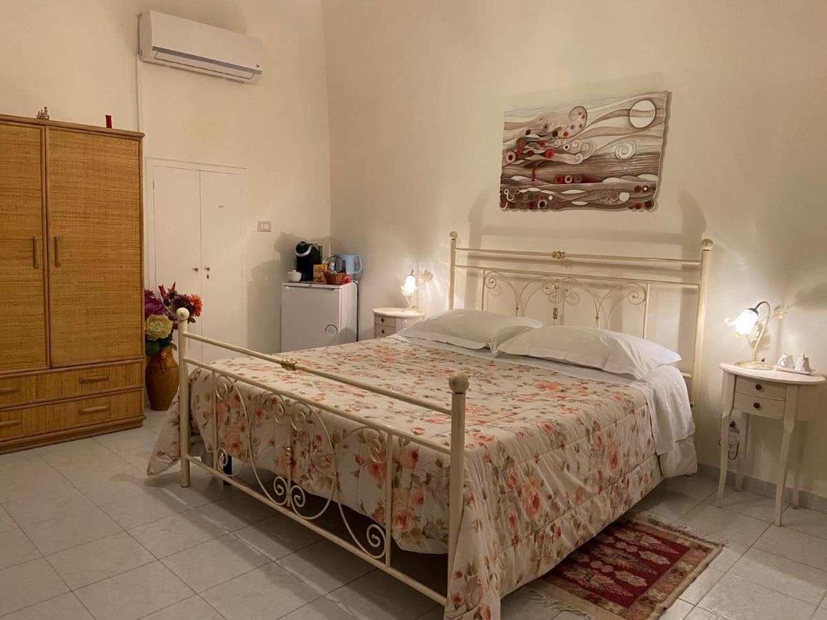 B&B Paradiso San Vincenzo 몰페타 외부 사진